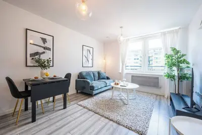 Image de Waterside by Tŷ Sa -Stationnement gratuit