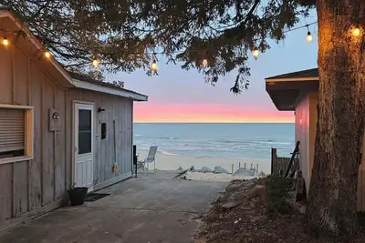 Image de Cozy Sandpiper Cottage on Great Lake Huron