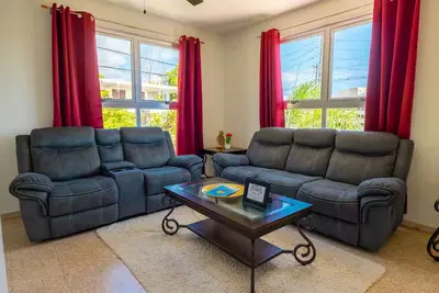Image de Chris Home for 20 Guests - Private Pool & Jacuzzi
