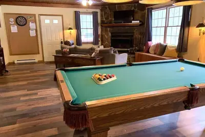 Image de The Game Cabin at Rustic River
