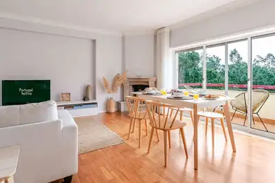 Image de Seaside Urban Retreat – 5min to Esposende Beach