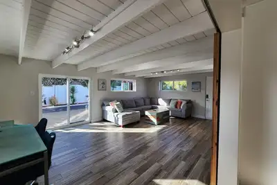 Image de 3-bedroom house in fabulous Oceanside 1 mile to beach