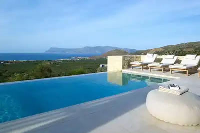 Image de Lavish Kissamos Villa | Villa Harmonia Blue | 2 Bedrooms | Breathtaking Sea Views | Private Outdoor Pool | Private Furnished Terrace | Peaceful Outdoor Ambiance | Prime Location