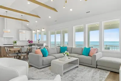 Image de Brand-new Oceanfront Home | Private Pool
