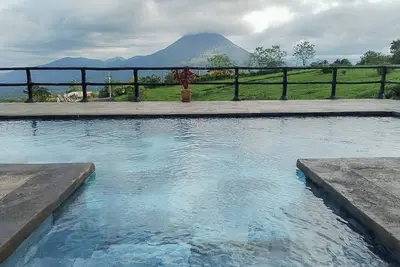 Image de Rainforest Eco Tranquility Free Hot Springs Entry.