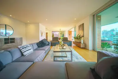 Image de Opulent 5 Bedroom Penthouse w/Jacuzzi, Maid, Private Bodyguard/Suv & Gym Includ.