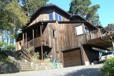 Image de Fabulous home in Inverness with sweeping Tomales Bay views