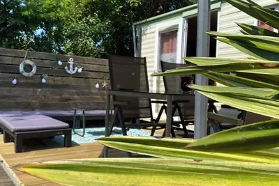 Image de Chalet near the beach in Zeeland - perfect for water sports, cycling & relaxation