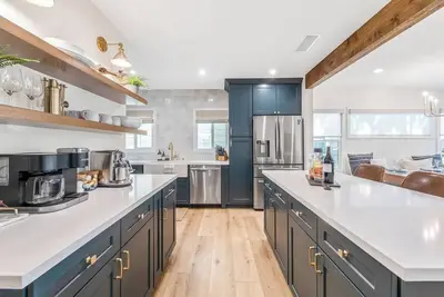 Image de Main St - Modern Beach House, 3bd/2ba, Sleeps 7, Perfect for Families/Kids, WiFi