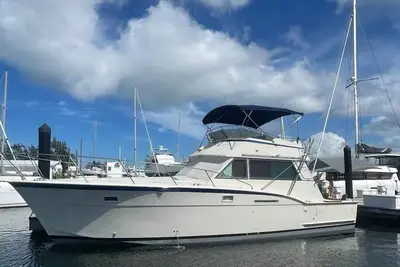 Image de 2 Bedrooms, 1 Bath-42' Hatteras in Key West