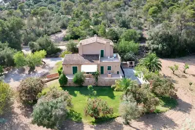 Image de House with Open Views, Ideal for Families