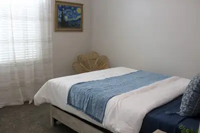 Image de Relaxing 3-Bdrs, 2-Baths Spacious Backyard – Family-Friendly & Fully Equipped!