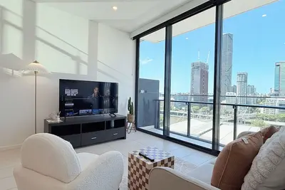 Image de Modern 2br with River View & Free Parking!