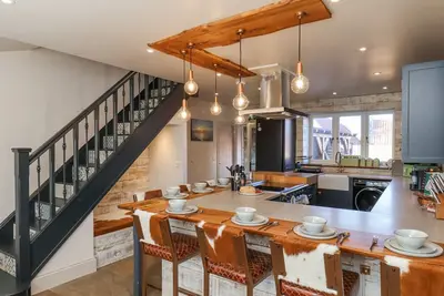 Image de Beacon House, pet friendly, with hot tub in Sneaton