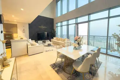 Image de Luxurious 4-Bedroom Penthouse in Dubai Creek Habour with Breathtaking Views