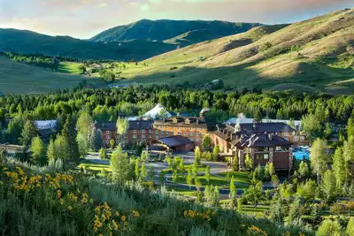 Image de Sun Valley Resort, Two Bedroom Three Beds Village Condo | 3 Units
