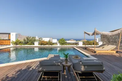 By Whitelist Mykonos