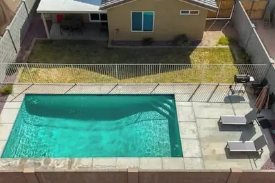 Image de Tranquil Escape Pool, Bbq Near Hospital & Base