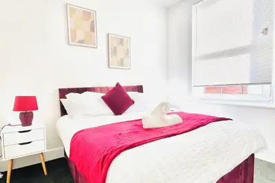 Image de Right in the heart of Portsmouth, less than 10 minutes walk from the beach!