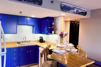 Image de Modern 1 Bedroom at Silver Creek - Arcade Games, Fitness Center w/Pool and Spa