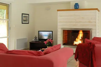 Image de Terrasse, cheminée ou poêle à bois, parking, télévision, 90m², Moliets-et-Maa