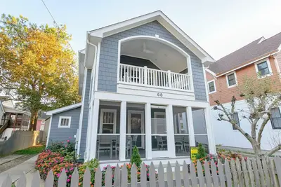 Image de Charming 3br Home + Guest Cottage, Walk to Beach & Rehoboth Ave Shops!