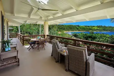 Image de Moloaa Bay Villa, impressive home on secluded white sand beach