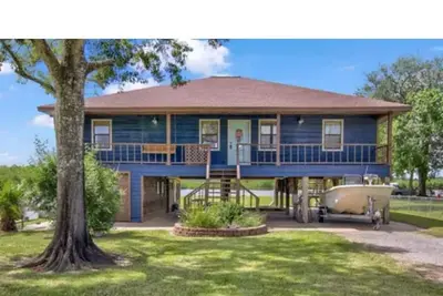 Image de Rustic 3-bedroom house right on the bayou in lovely Beaumont