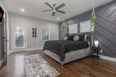 Image de Comfy Spacious Zen Family Home By Airport-King Bed-Grill