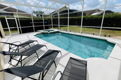 Image de Spacious 5br Gated Resort Villa w/ Private Pool & Spa – Near Disney!