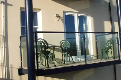 Image de Seashell, Tenby - Deux Chambres Gîte, Couchages 3