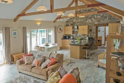Bwthyn Creigiau, Llansteffan