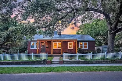 Image de The Delsey: family home steps away from Park Circle