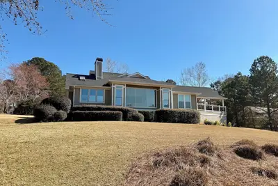 Image de Spacious 6-bedroom house for Masters week; Lake, golf and lake views!