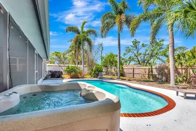 Image de Luxury Escape. Dream Vacation. Heated Pool & Spa