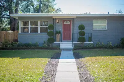 Image de The Hillside Haven - 4br Pool Home