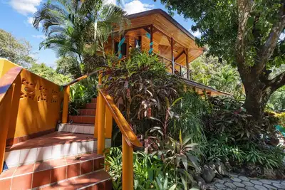 Image de Tropical Oceanview Villa Pickleball Court & Pool
