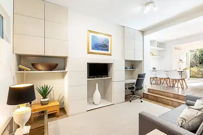 Image de Stylish Brackenbury Village Retreat