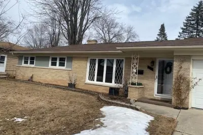 Image de Nfl Draft Special! Spacious 3-bedroom ranch. Walk 10 minutes to Lambeau Field.