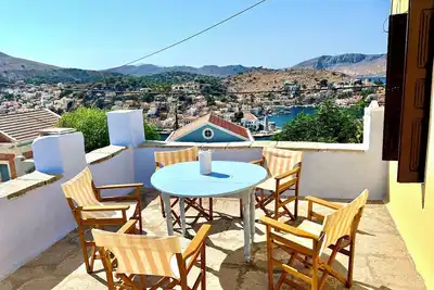 Image de A 2 bedroom house fully equipped for long or short term rentals rooted in Symi.