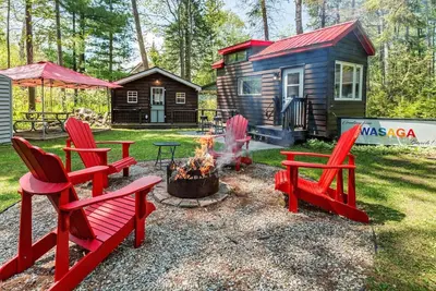 Image de TinyHome | Watercrafts+FirePit+Bbq