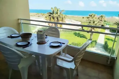 Image de Splendide vue mer pour ce T2 dans résidence avec piscine - 4goel248