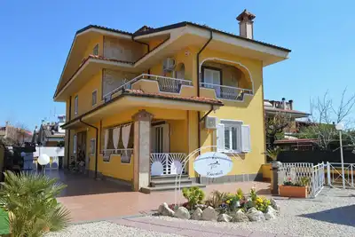 Image de Elegant Villa with Swimming Pool and Large Outdoor Spaces in Ciampino: just a stone's throw from Rome