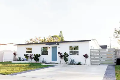 Image de MainCasa- Plunge Pool+Dog Run