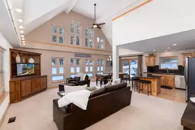 Image de Breckenridge! 1st Time Offered 5⭐️ Luxury Cabin-Chalet! New Hot Tub! Awesome!