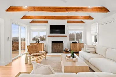 Image de Harbor Vista: 003-O Sleek & Modern East Orleans Retreat with Stunning Ocean Views