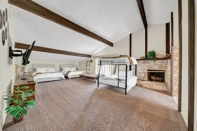 Image de Near Randolph Afb | Pool | Grill | Sleeps 16