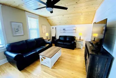 Image de Humbly Mqt - Upper Level - 2 Br Relaxation