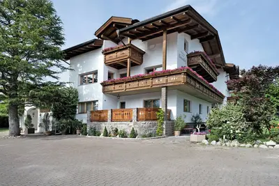 Image de Appartement 'Klementhof Nr 2' avec vue sur les montagnes, piscine partagée et Wi-Fi