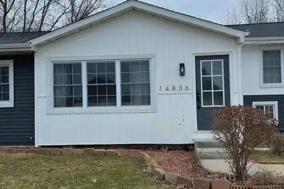 Image de Cozy Modern Farmhouse Prime Lakeview Location